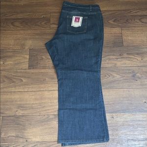 Bobbie brooks straight legs blue jeans